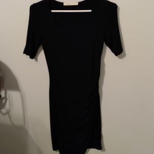 🎉 3/15$  Little Black Dress